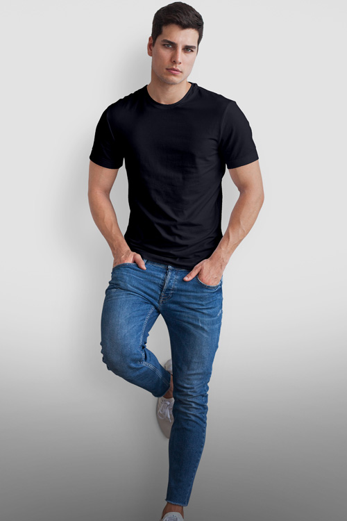 Solid round neck T-shirt